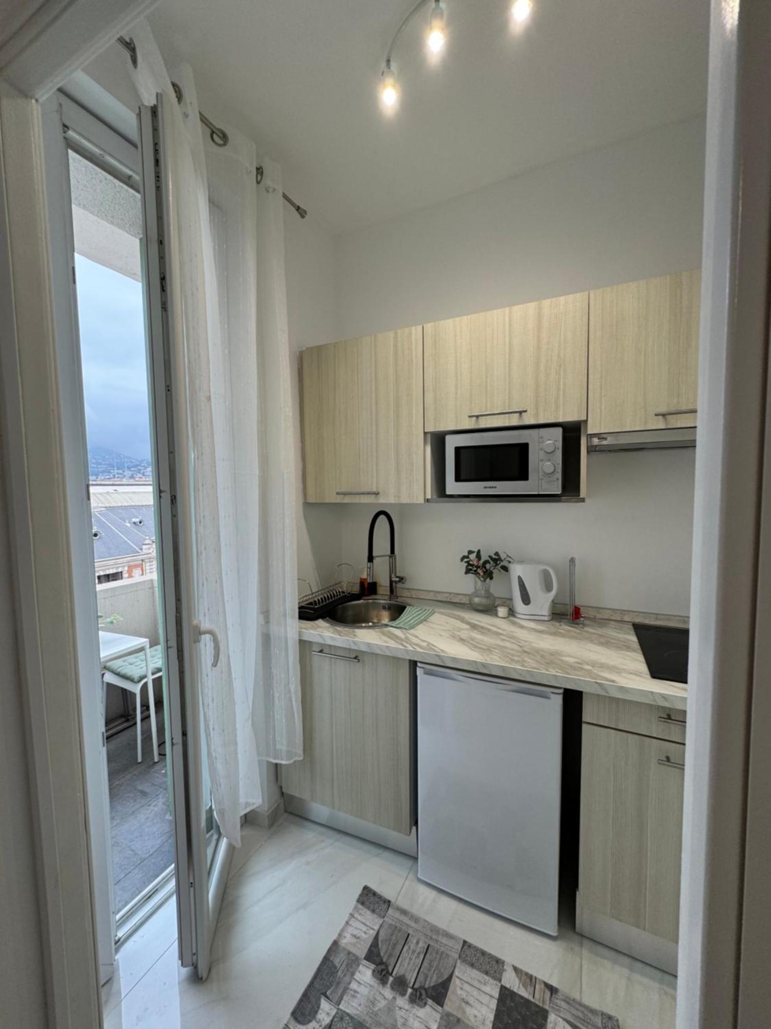 Newly Refurbished Nizza